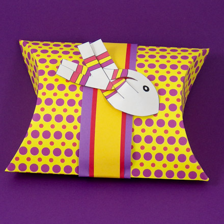 Pillow box decorated with 3D Paper Fish
