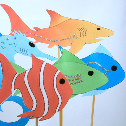 Fish, seahorse and shark puppets in many colors