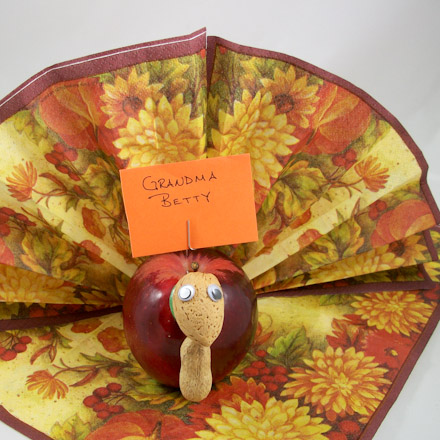 Turkey place card made using multi-color printed napkin